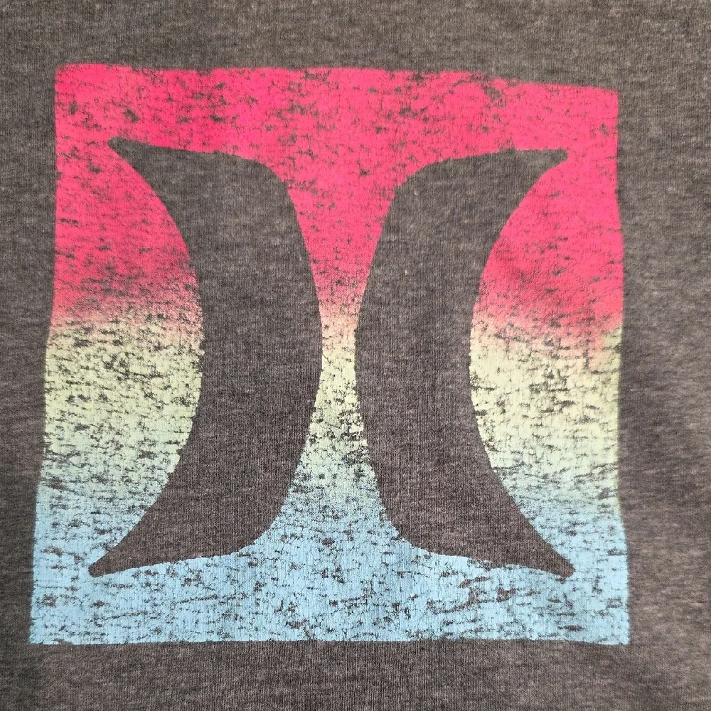 Hurley Boy's Short Sleeve 18/20 Grey T Shirt With Logo Print On Front